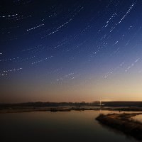 夜空と川